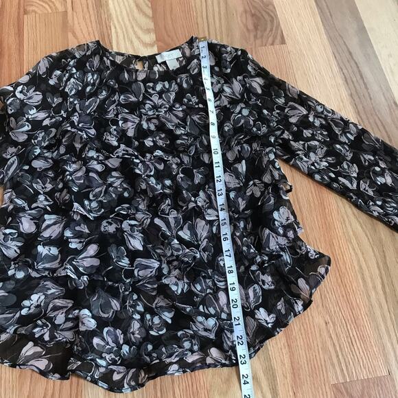 Loft outlet semi sheer ruffle front blouse size XS - Picture 3 of 6